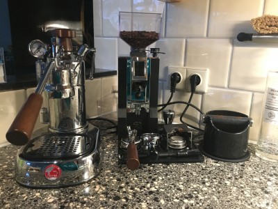 La Pavoni Professional PLH met Eureka Mignon XL maler. LP nog in originele staat...