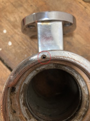 Bezzera grouphead opening 2.jpg